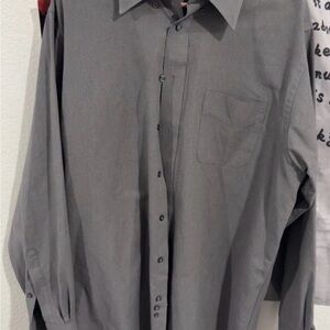 Croft and Barrow Button-Up Shirt